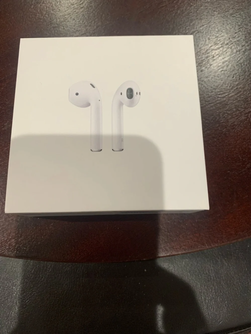 Apple White Wireless Earbuds with Charging Case